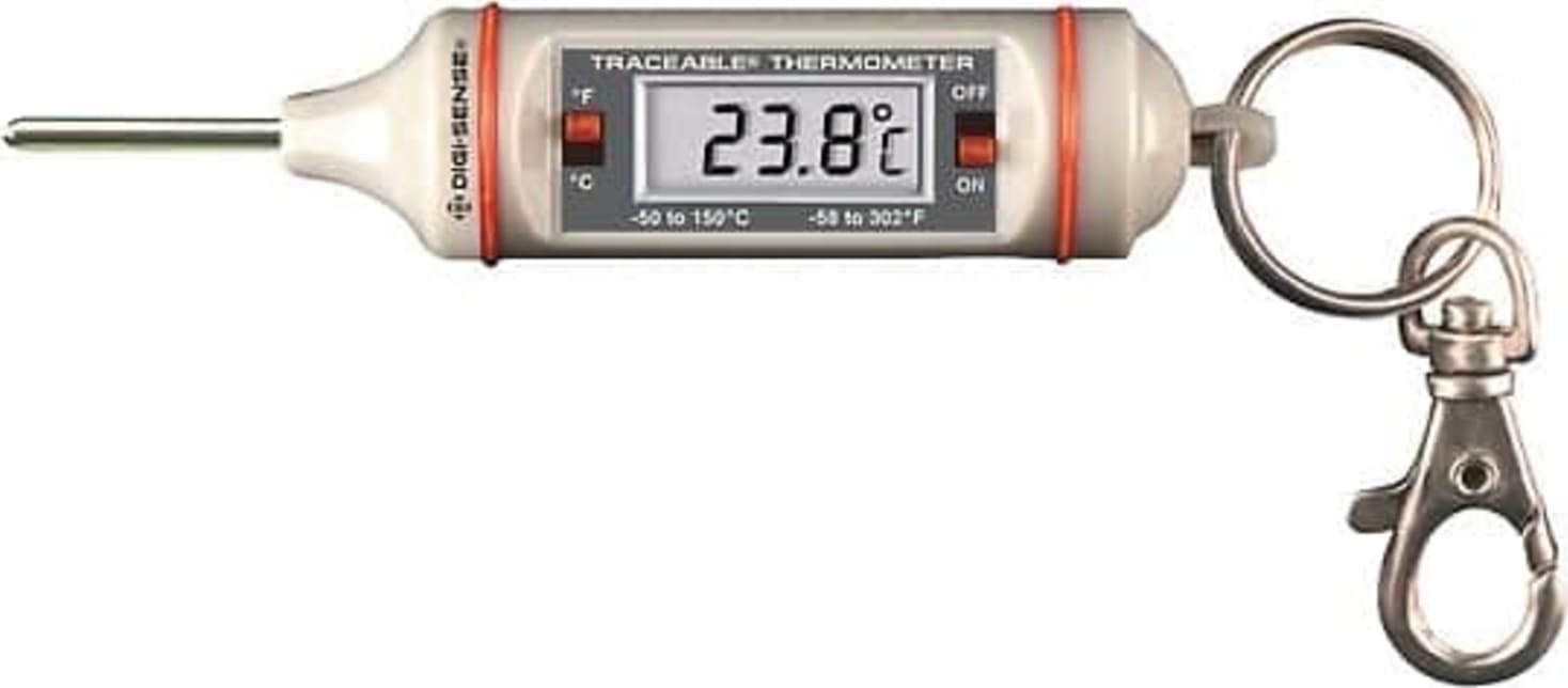 Oakton WD-90205-10 Digi-Sense Traceable Pen-Style Digital Thermometer