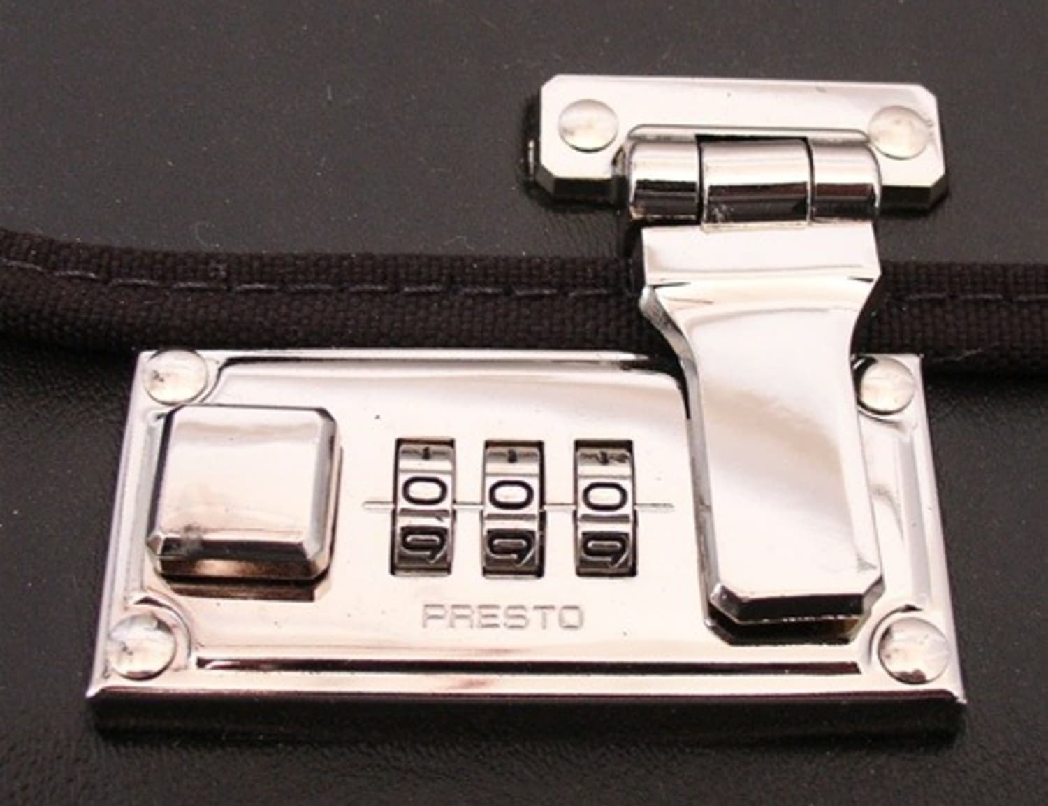 Platt LOC013 Main Image