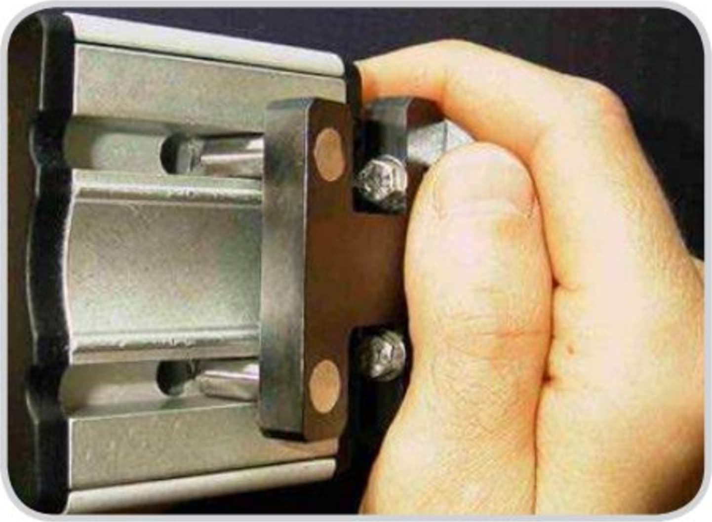 SKFTMEB_A2_Magnetic_Side_Adaptor_1