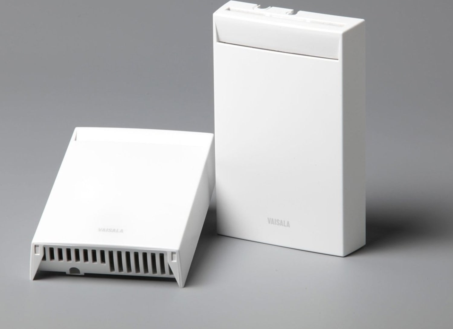 Vaisala TMW82 Temperature Transmitter for Wall Mounting in Commercial HVAC Use, Loop-Powered 