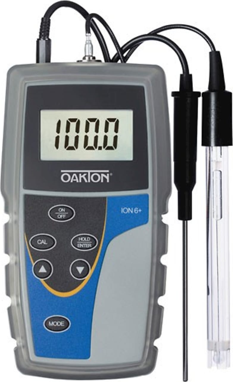 WD-35613-80_Oakton_Ion_6__Handheld_Meter_with_ATC_Probe_Main_View