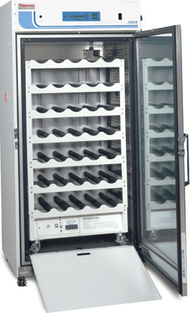 4862 - Cell Roll System pictured inside 3950 Large Capacity Incubator
