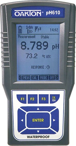 WD-35418-02_Oakton_pH_600_Waterproof_Handheld_Meter_Only_Main_View