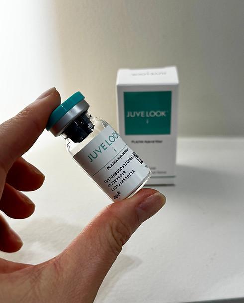 JUVELOOK product held in hand