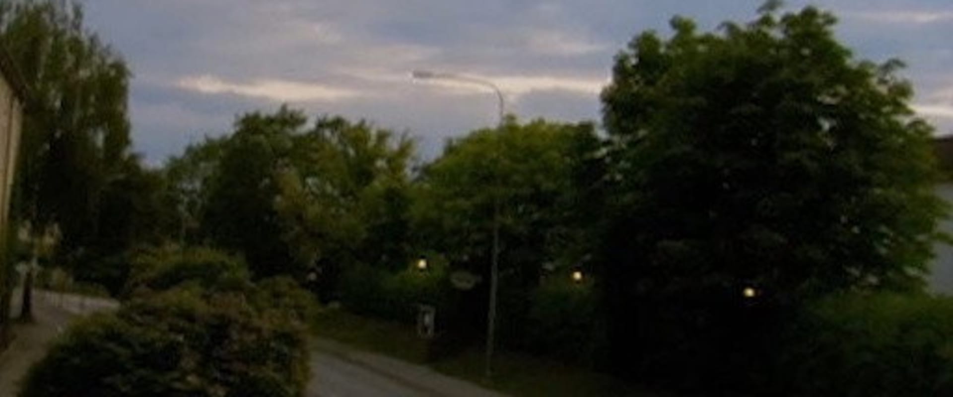 Documentary backdrop image for Invisible Cities (2005)