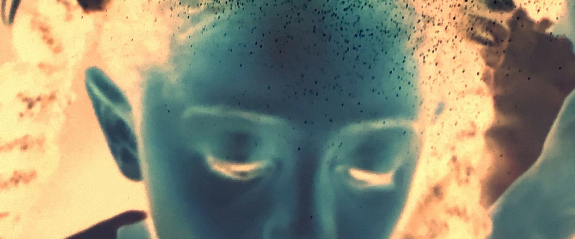 Documentary backdrop image for Don't Get Too Comfortable (2021)