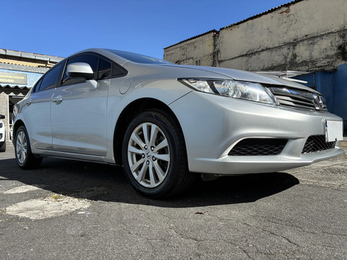 Honda Civic 1.8 Lxs Flex 4p