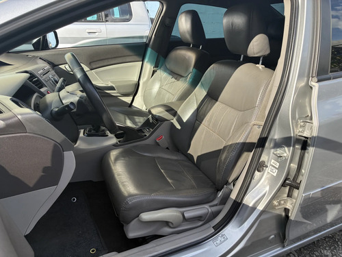 Honda Civic 1.8 Lxs Flex 4p