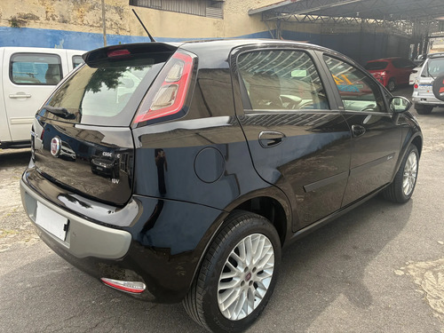 Fiat Punto 1.6 16v Essence Flex 5p