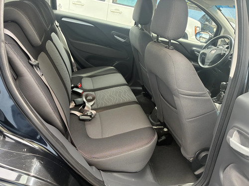 Fiat Punto 1.6 16v Essence Flex 5p