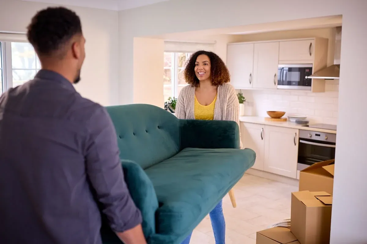 Selling Your Furniture Before You Move, A Complete Guide