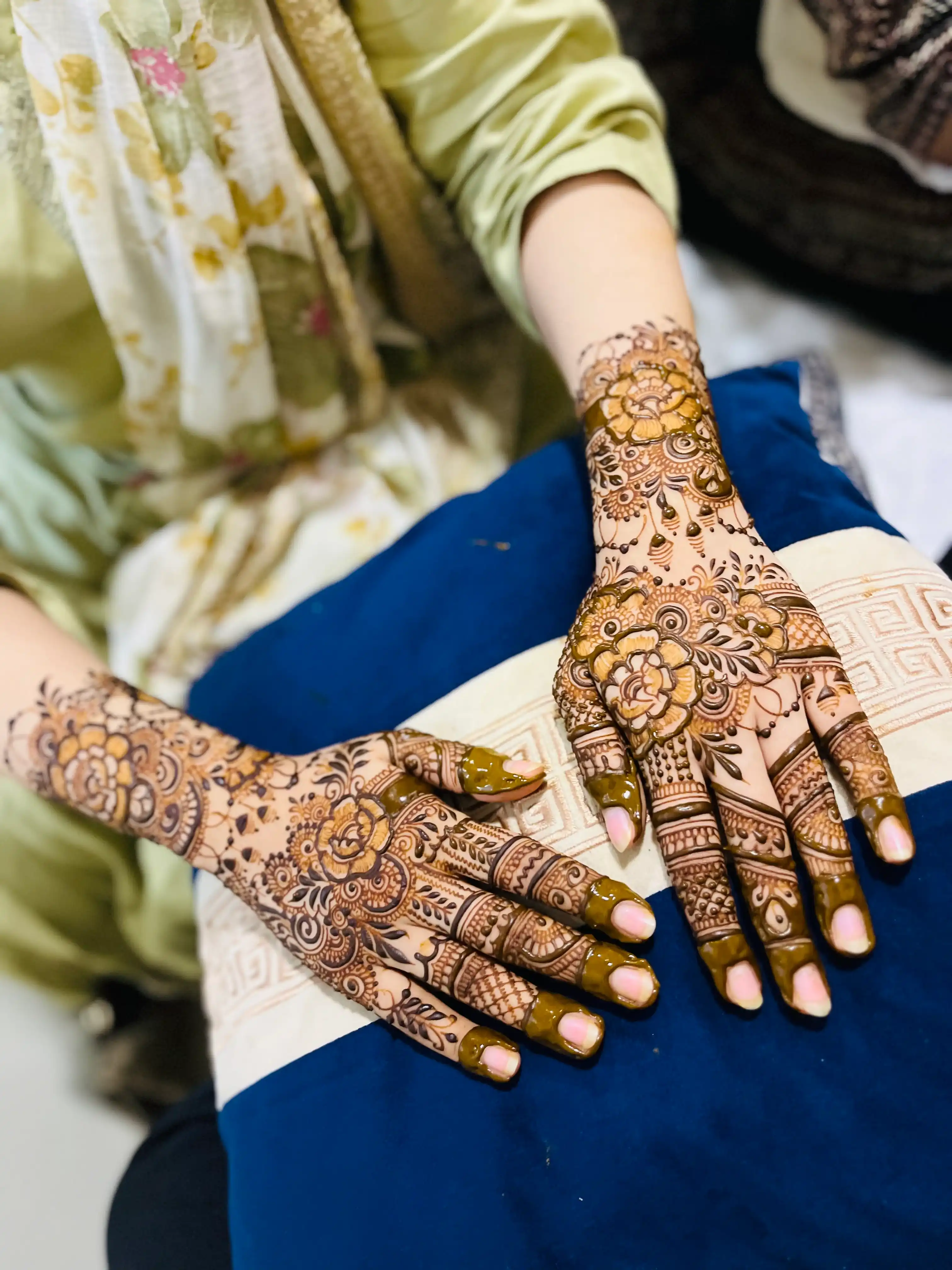 Family & Guest Mehndi design