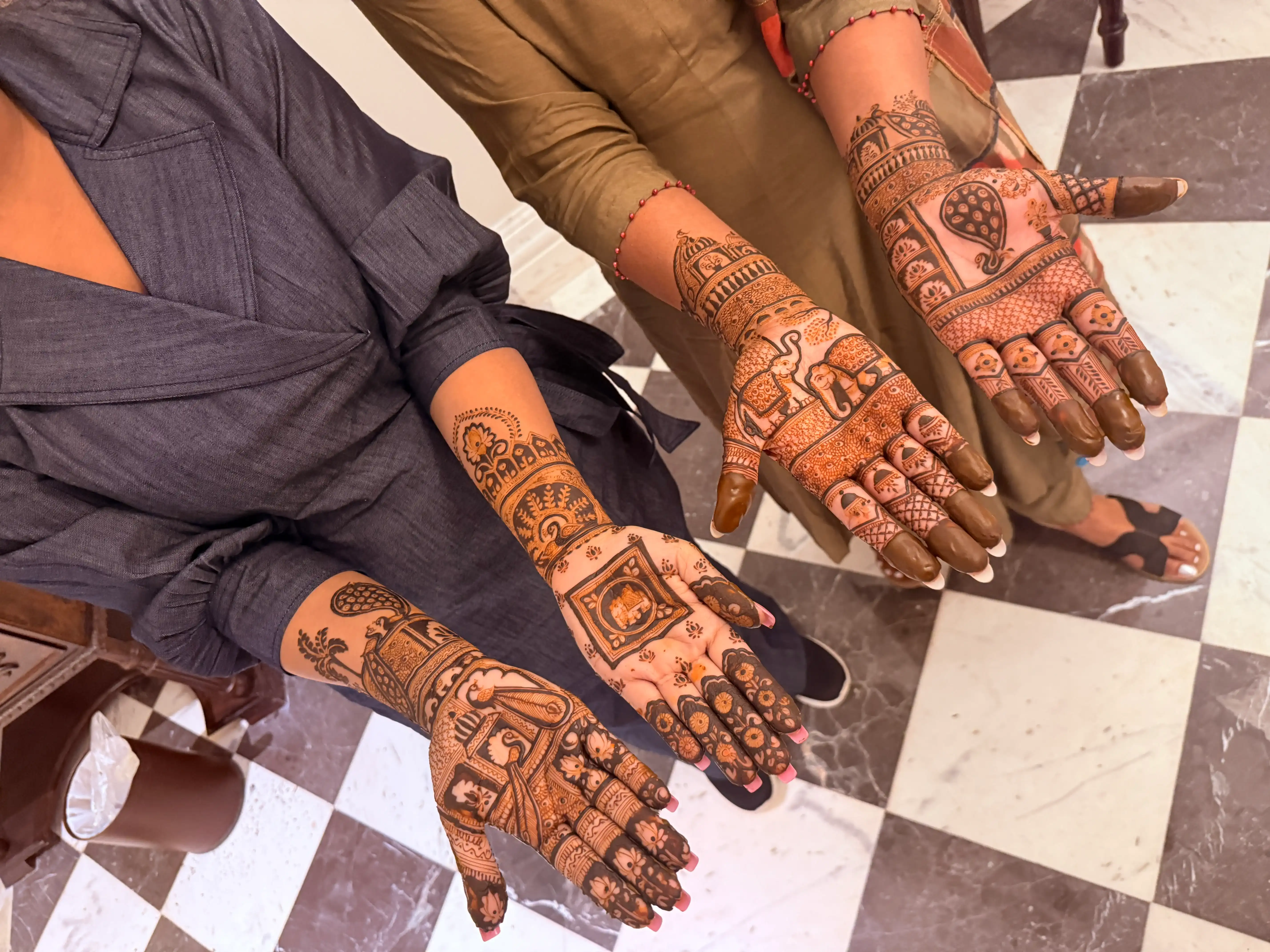 Family & Guest Mehndi design