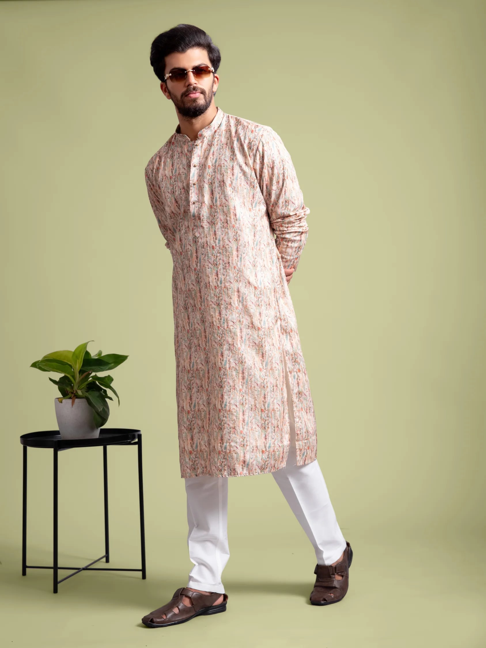 Printed Multicolour Thread-Work Kurta, product view