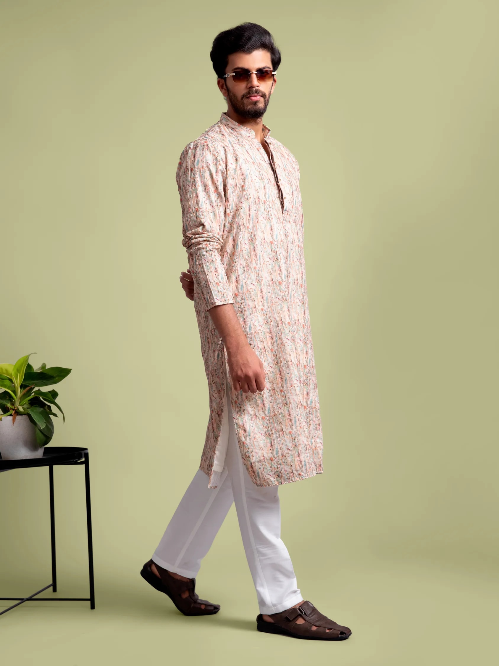 Printed Multicolour Thread-Work Kurta, product view