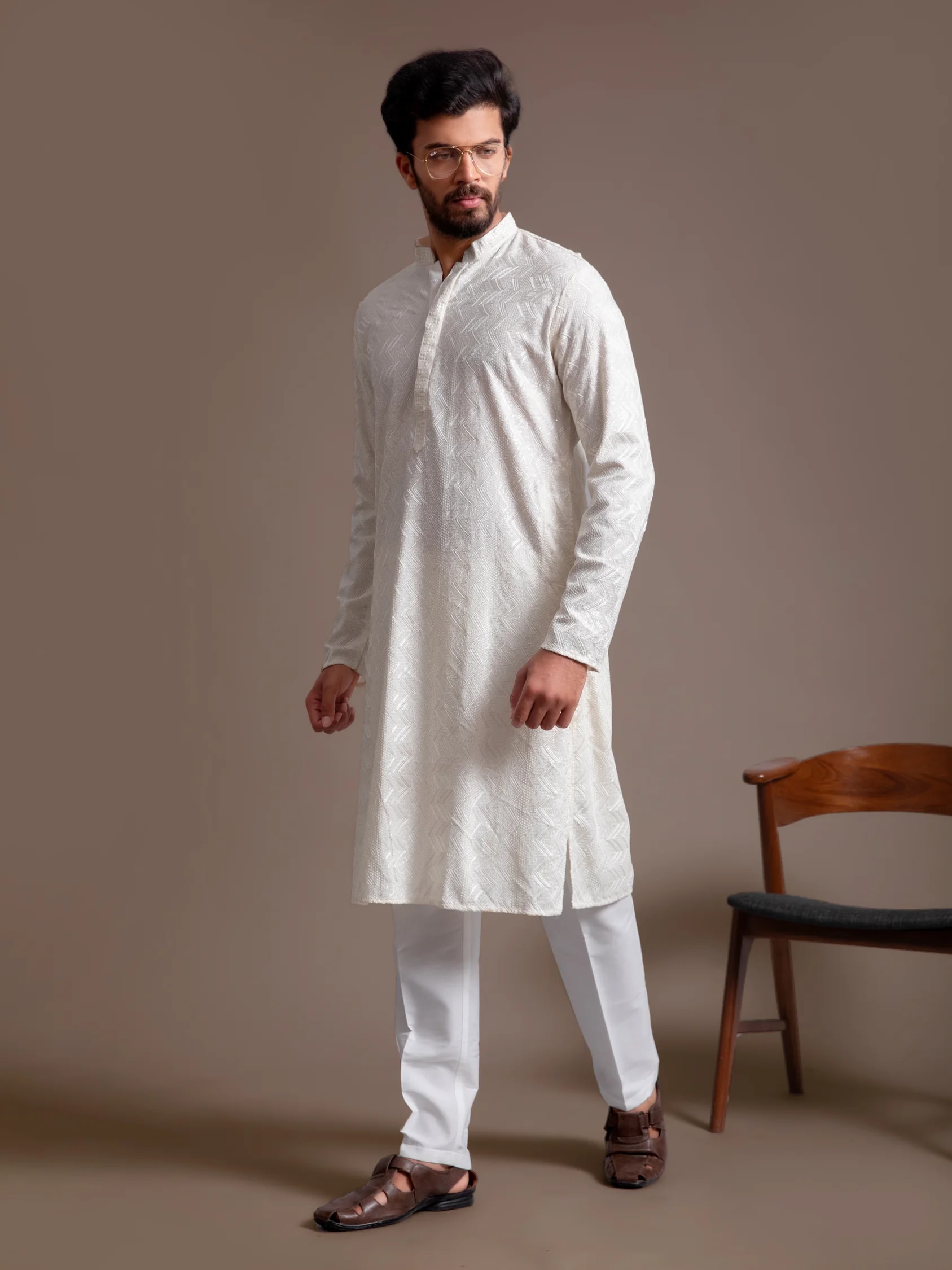 White Printed Multicolour Thread-Work Kurta, product view