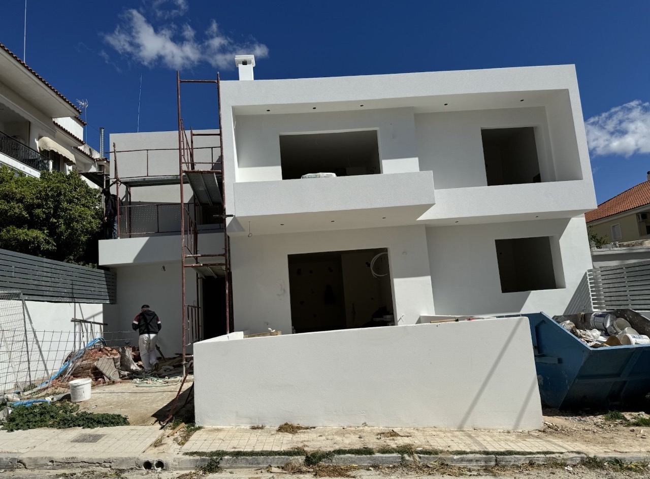 Σύγχρονη Διώροφη Πολυκατοικία – Μανιακίου