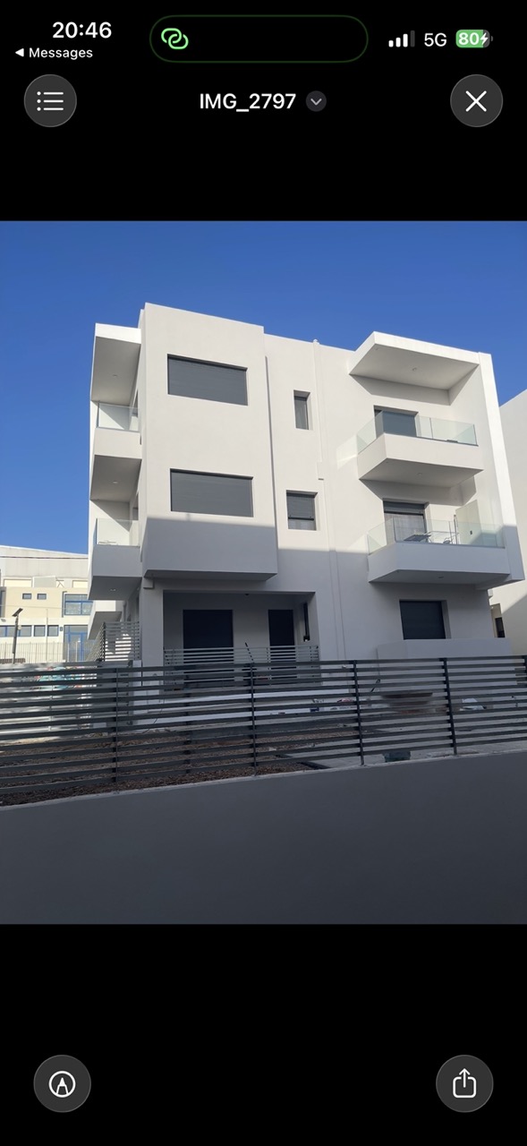 Σύγχρονη Τριώροφη Πολυκατοικία – Αγίου Ιωάννου