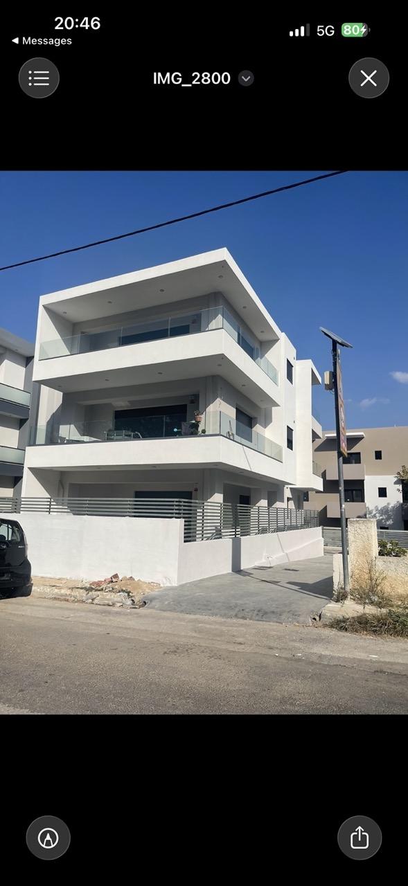 Σύγχρονη Τριώροφη Πολυκατοικία – Αγίου Ιωάννου