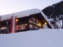 For those off to the Arlberg - some rather nice snowy pics