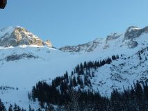 For those off to the Arlberg - some rather nice snowy pics