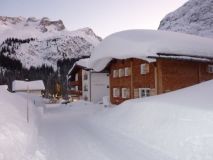 For those off to the Arlberg - some rather nice snowy pics