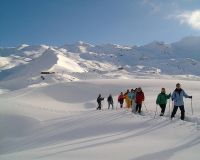 A new mix in Val Thorens: Snowshoeing and Yoga