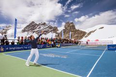 Snow, Tennis and Choc For Federer and Vonn on Jungfraujoch