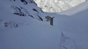 Chair lift demolished by avalanche at Zermatt