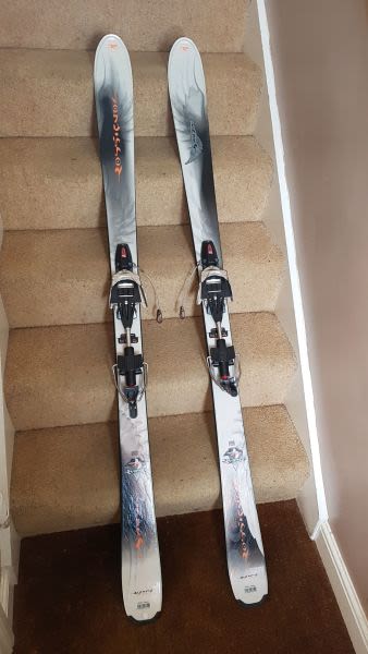 Skis purchased in charity shop today!