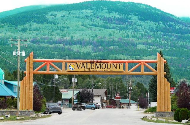 North America’s First Year Round Glacier Resort Gets ‘Final Approval’