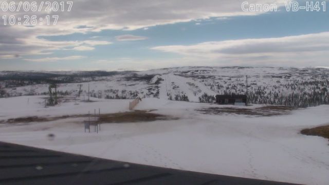 Finnish Ski resort to Re-Open After Early June Snow