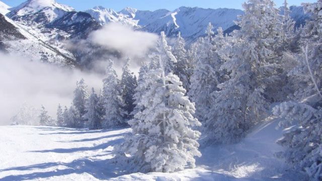 First Ski Area Opening in Pyrenees For 2017-18