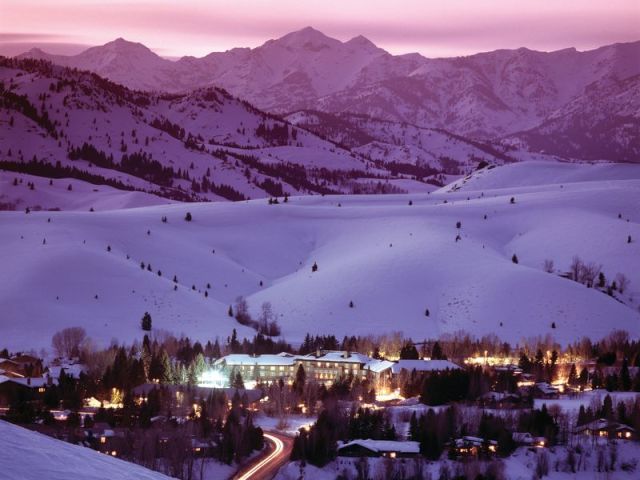 Sun Valley Ski Resort Guide