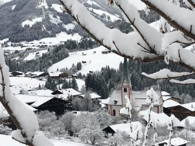 Heavy Snow Forecast in Alps and Dolomites for First Week of April