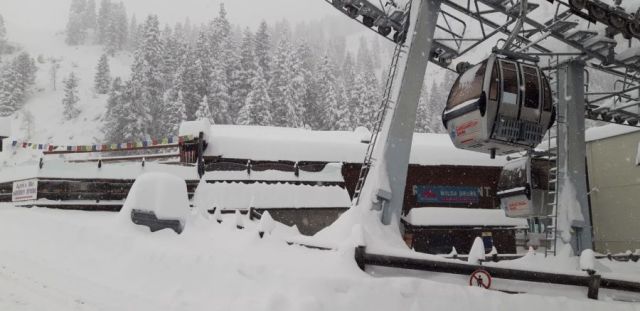 Very Heavy Snowfall in Austrian Alps - 80cm in 24 Hours