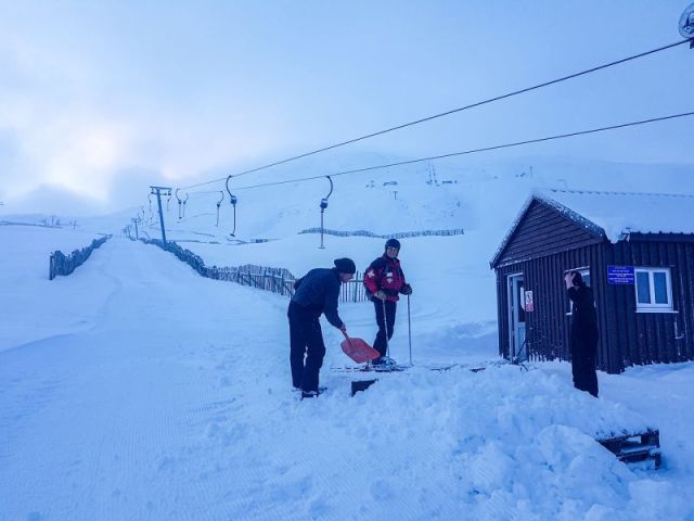 All Five Scottish Ski Areas Open This Weekend