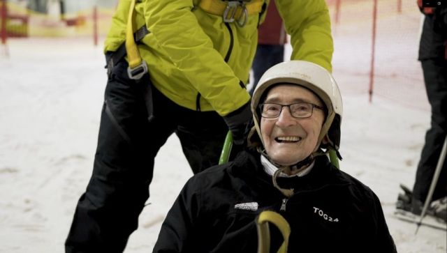92-year-old Hits the Slopes For First Time
