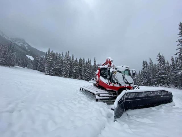 First Ski Areas Open in Canada & US For 20-21 Season