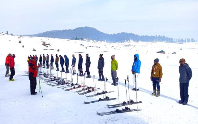 Bumper Business on Indian Ski Slopes