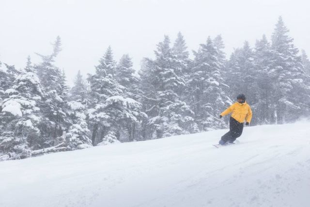 A Dozen US Ski Areas Extend Seasons into May