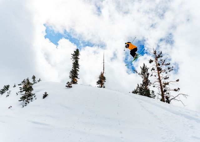 Utah Sees A Record-Setting Million More Skier Days in 20-21 Despite Pandemic