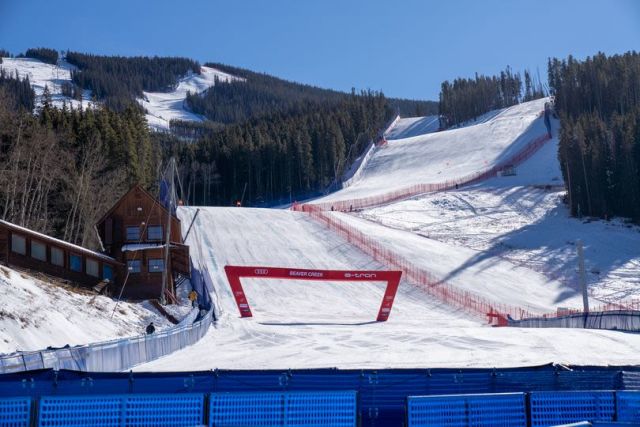 World Cup Races Reveal Vast Snow Cover Gap Between North and South Rockies 