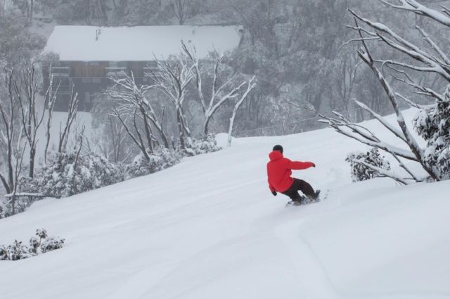 Heavy Snow Hits Australian Slopes After Stormy Weather