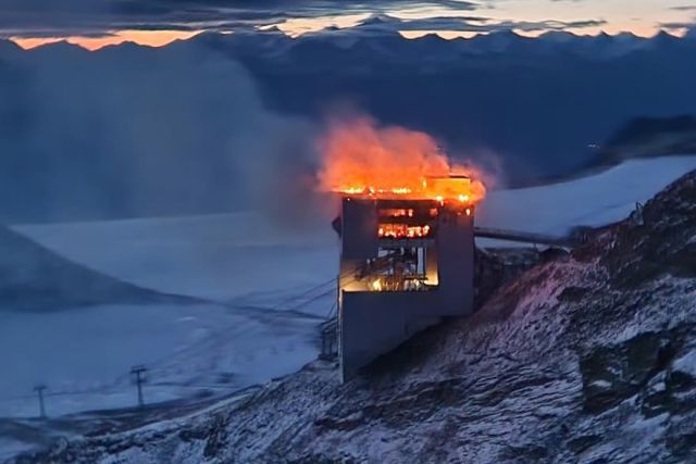 Famous Swiss Mountain Restaurant Destroyed By Fire