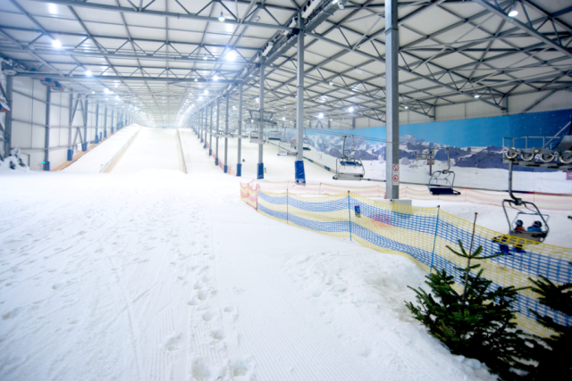 Indoor Snow Centres Announce plans to Stay Open (or Close) Despite (or Due To) Ener