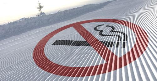 Les Gets First Ski Area in Europe to Ban Smoking on its Slopes  