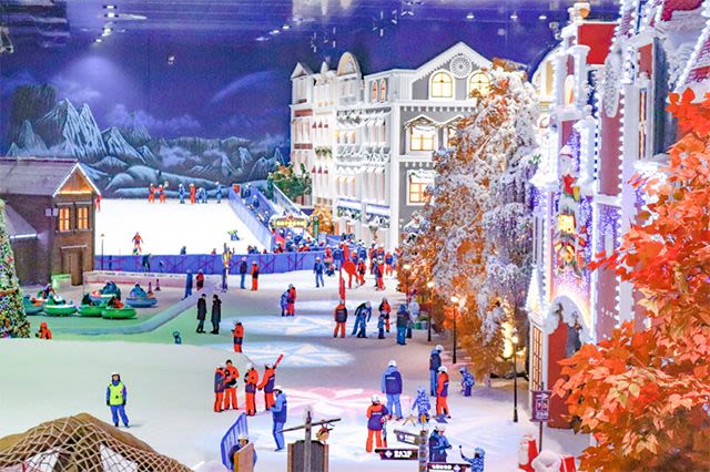 Covid Epicentre Wuhan Opens Indoor Snow Centre as Part of World’s New Largest Mall