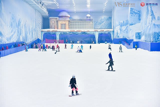 Covid Epicentre Wuhan Opens Indoor Snow Centre as Part of World’s New Largest Mall
