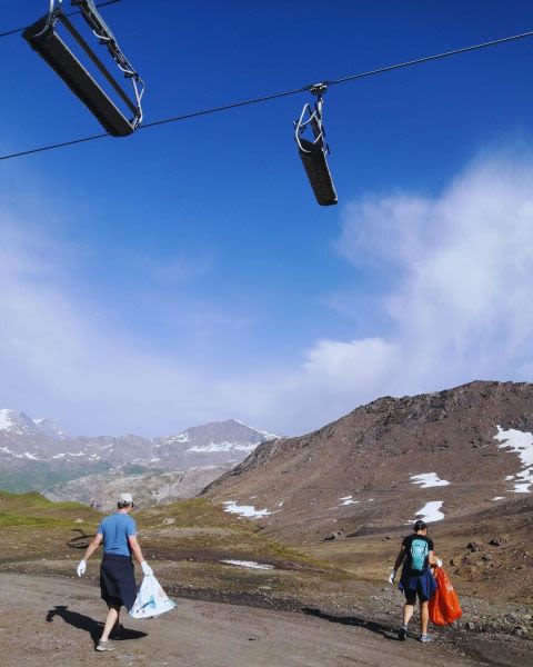 Val d'Isère Collects 300kg of Rubbish From Slopes